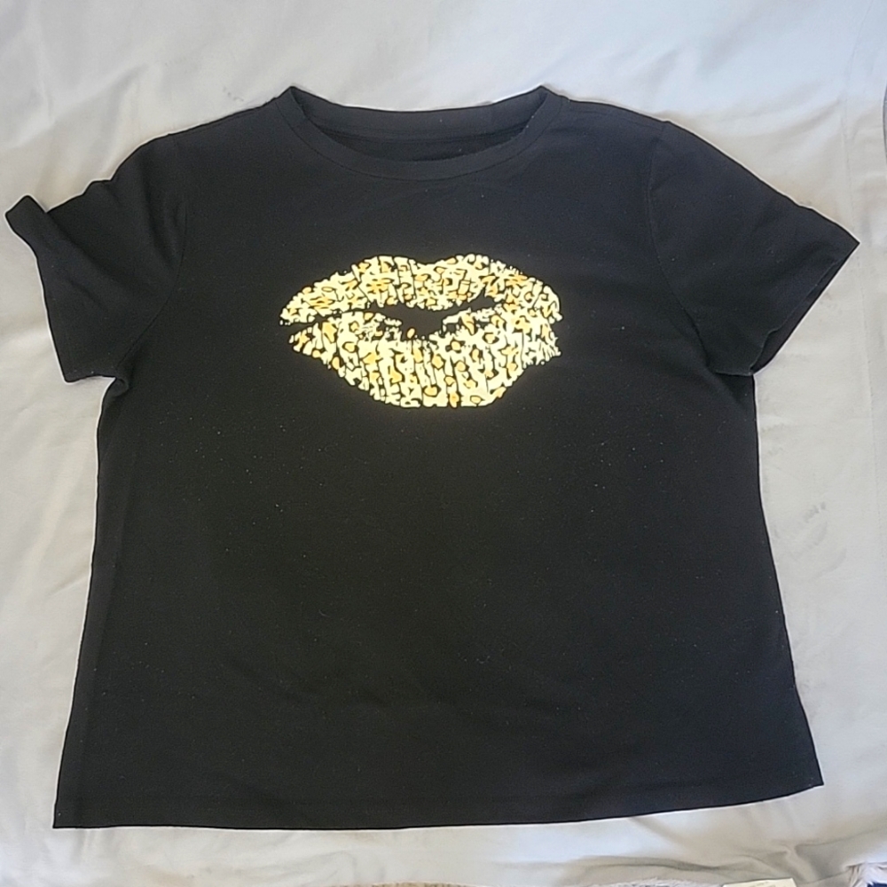 Women T-Shirt "KISS", Color Black, Size M, Kiss Print, Sort Sleeve T-Shirt, Top